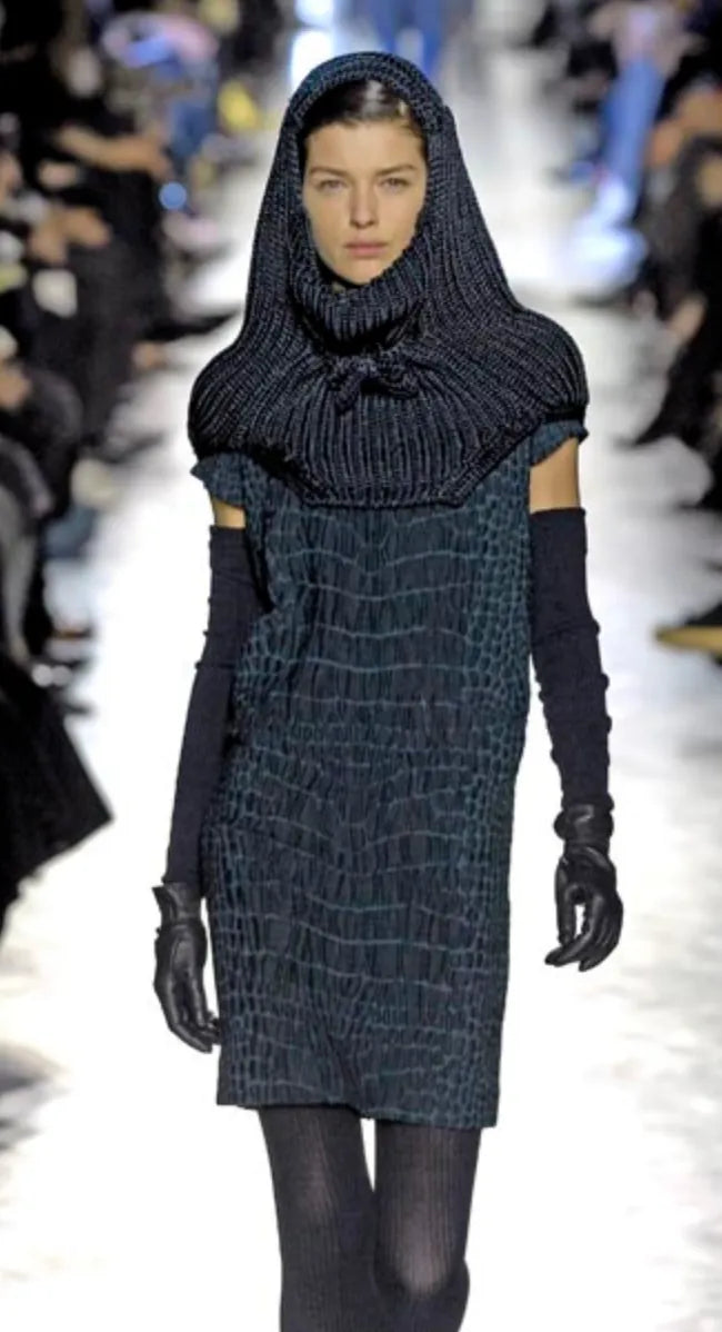 FW2007 Yves Saint Laurent Black Crocodile Pattern Jacquard Dress cnBLSjIg 1