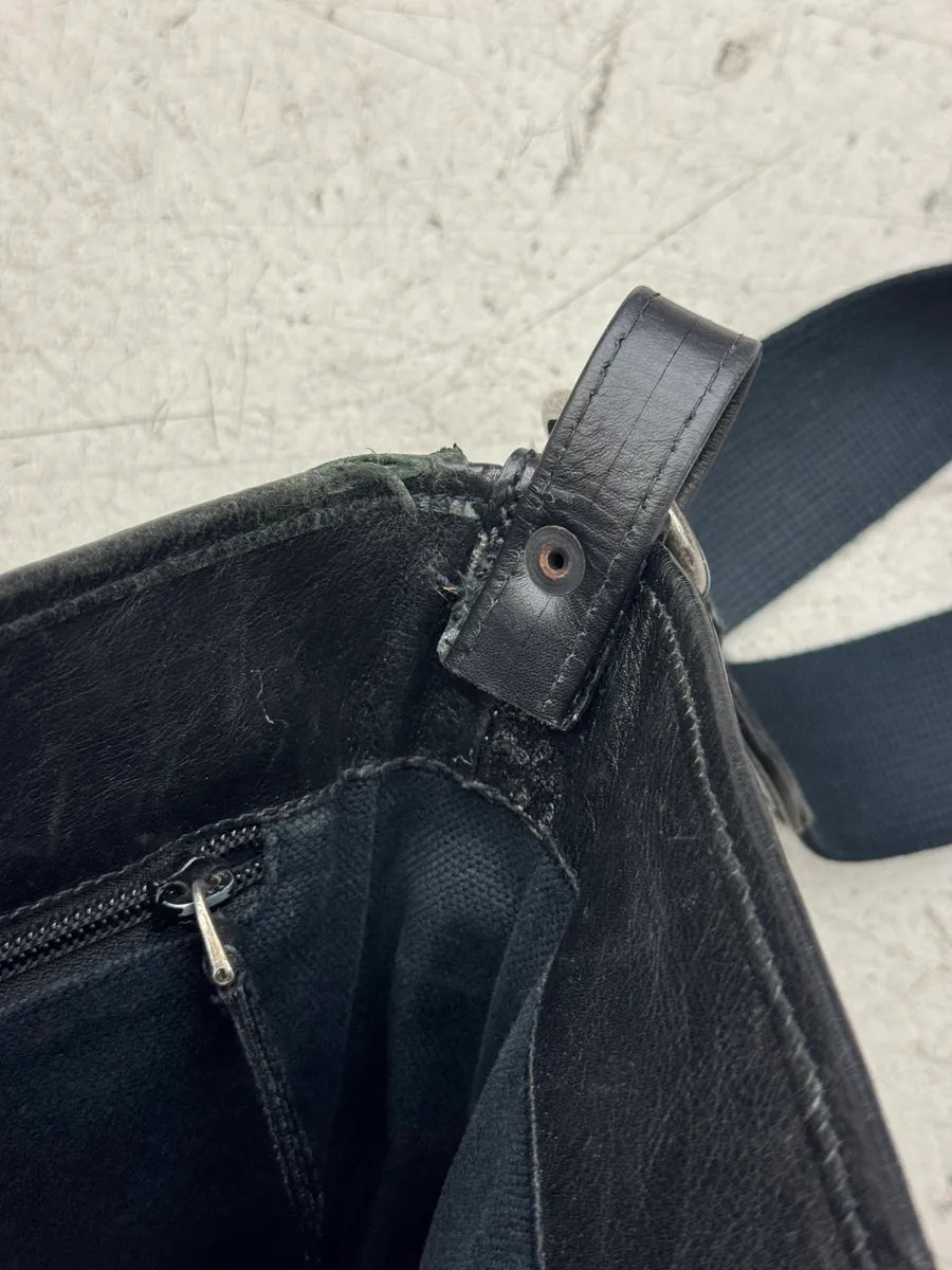 FW2008 Yves Saint Laurent Mombasa Organic Horn Handle Black Leather Shoulder Bag fpTpgJJ 13