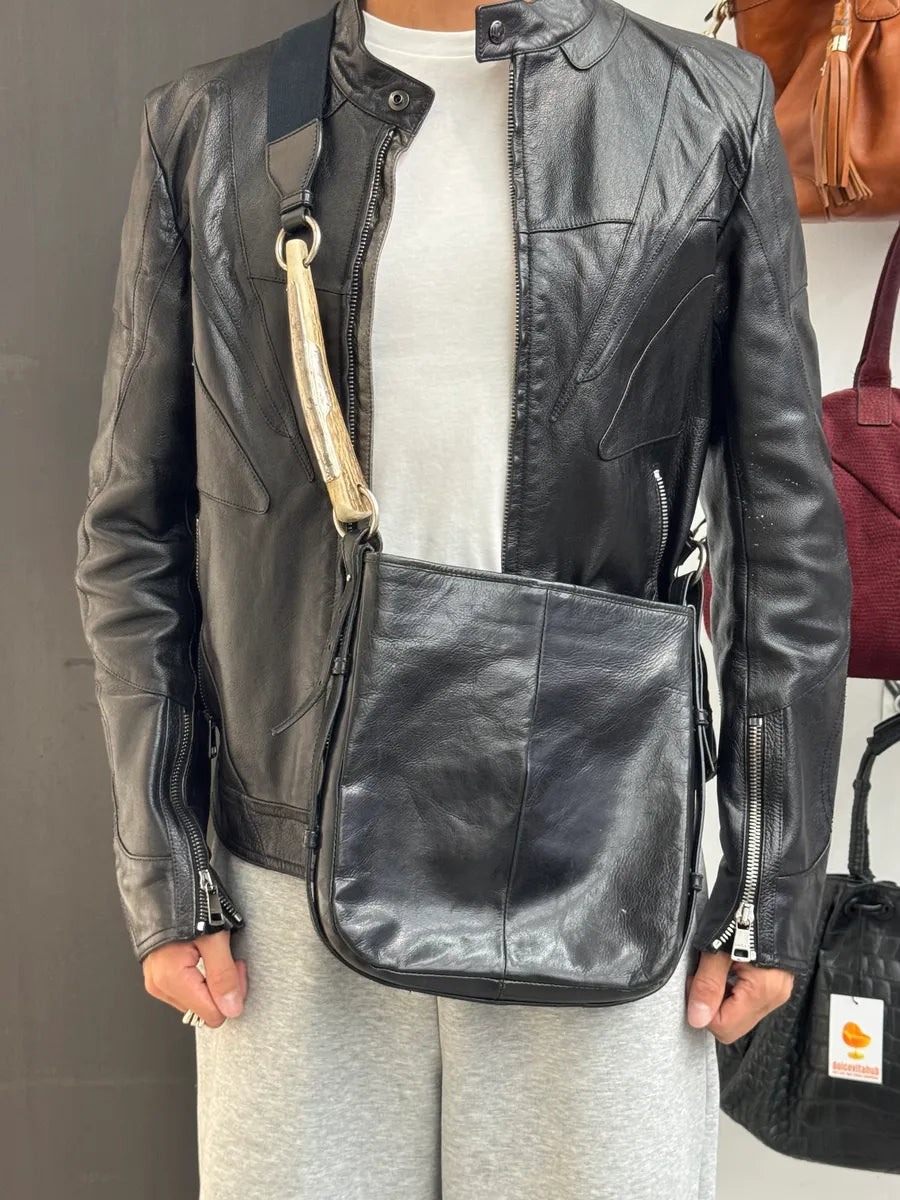 FW2008 Yves Saint Laurent Mombasa Organic Horn Handle Black Leather Shoulder Bag fpTpgJJ 2