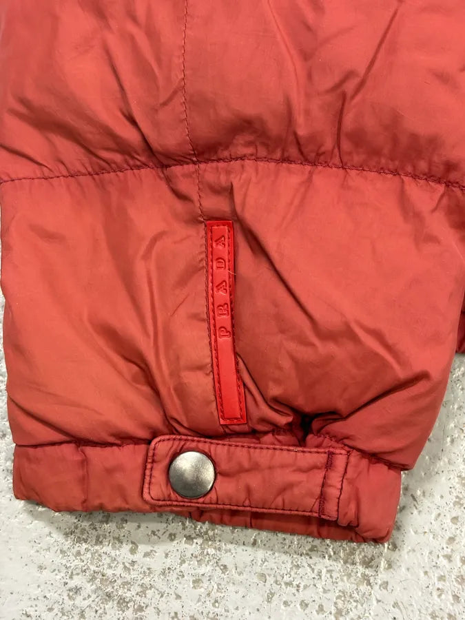 FW2009 Prada Red Nylon Quilted Puffer Jacket  VfmlYth 8