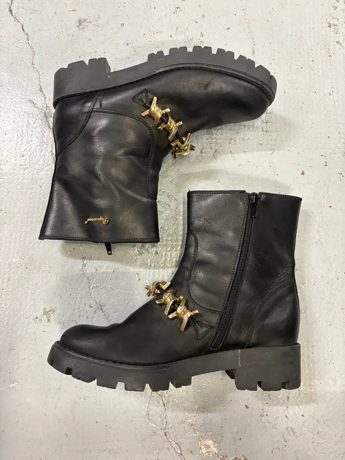 2010s Dsquared2 Black Leather Gold Chain Ankle Boot  YpTdHlJ 2