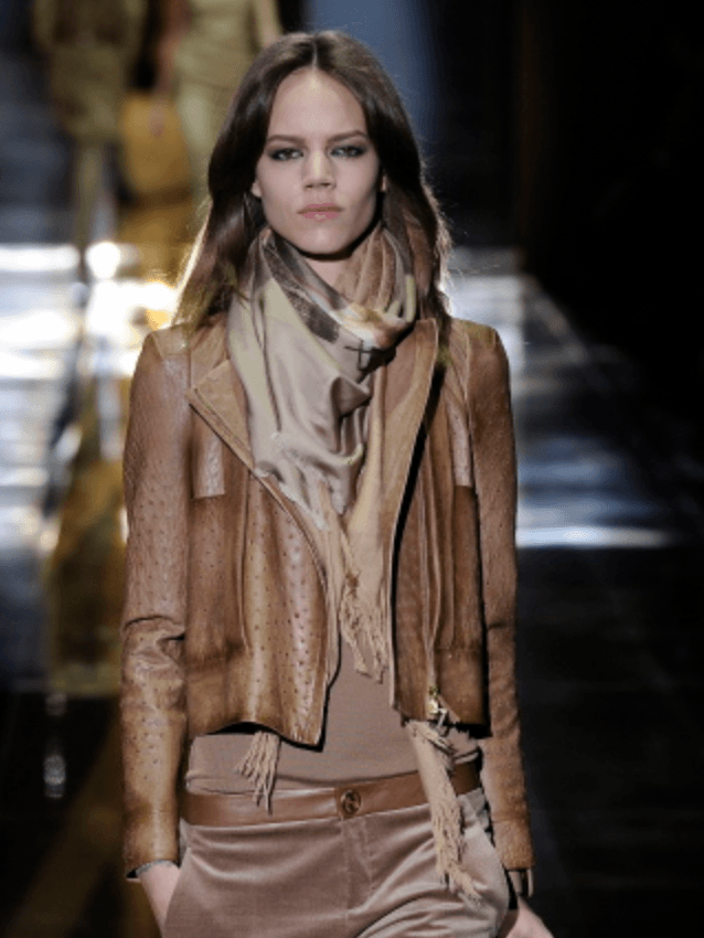 FW2010 Gucci Beige Asymmetrical Ostrich Leather Jacket by Frida Giannini AKLeIfL 1