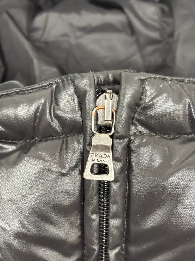 FW2010 Prada Black Nylon Quilted Puffer Jacket dyDnIpC 10