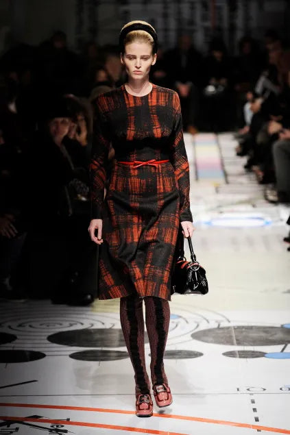 FW2010 Prada Red Silk Tartan Dress qNMxSdm 1
