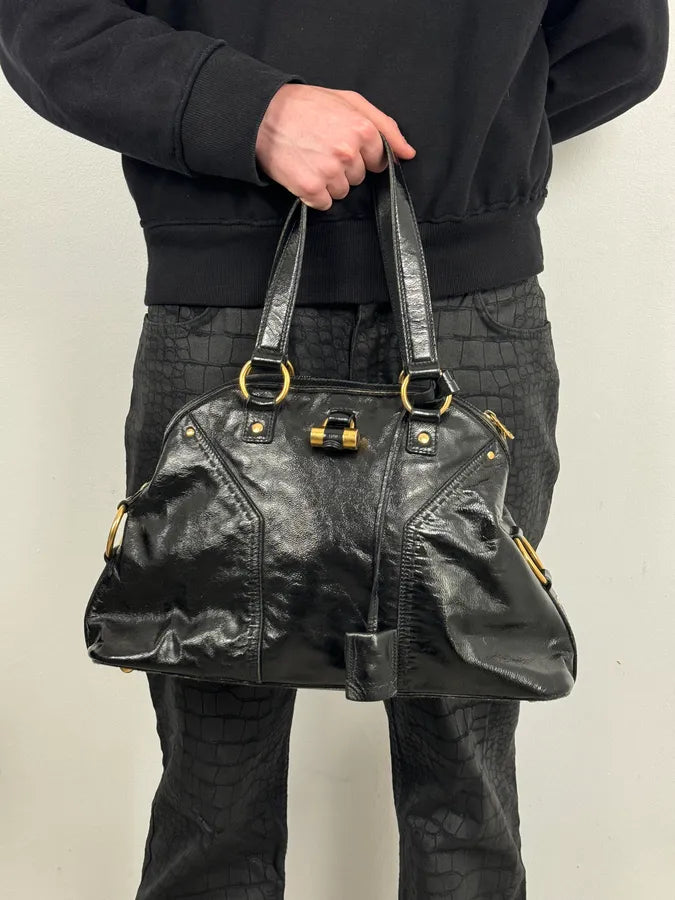 FW2010 Yves Saint Laurent Black Leather Muse Tote Bag Large ZFggzBI 1