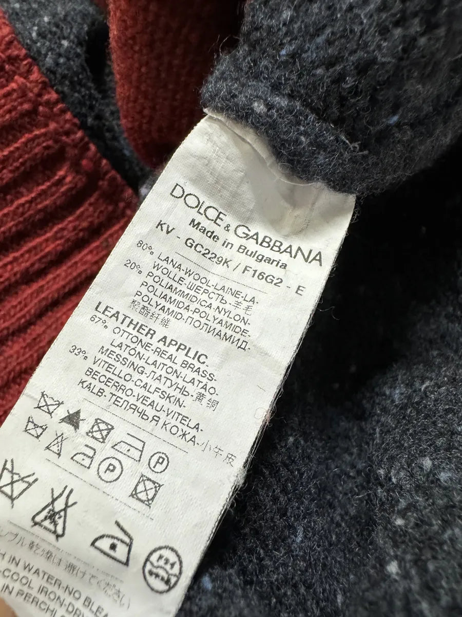 FW2011 Dolce & Gabbana Red & Grey Striped V Neck Sweater MRpazhE 8