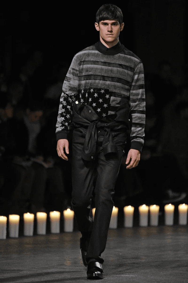 FW2013 Givenchy Black & Grey Striped Star Crewneck Sweater apxWzes 1