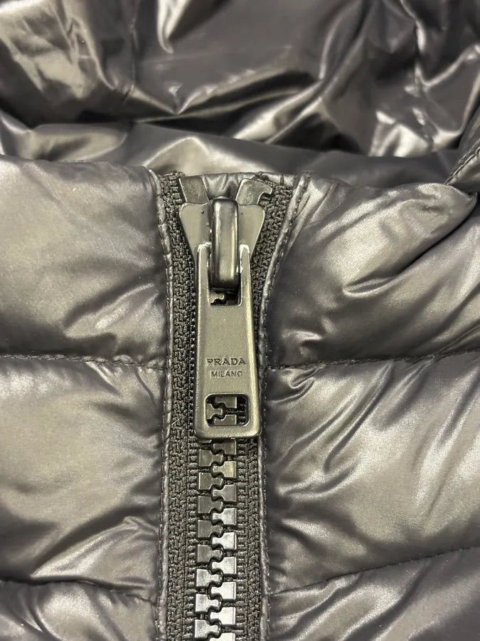 FW2014 Prada Black Puffer Hooded Jacket OzroBhl 8