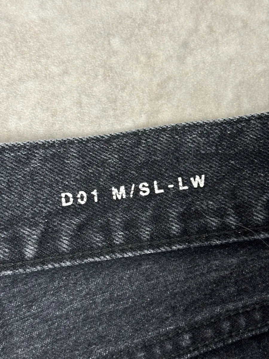 FW2015 Saint Laurent Black Denim Distressed Jeans QAzAeko 11