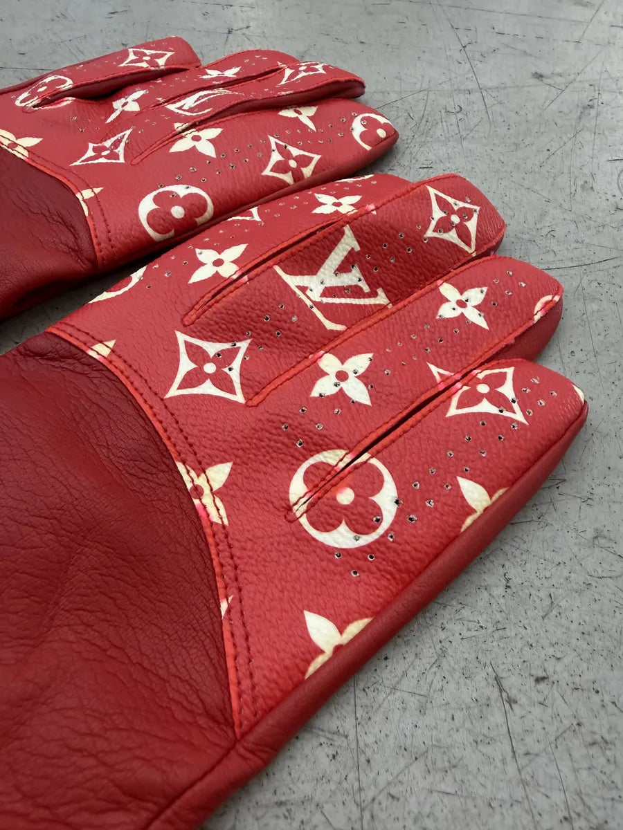 FW2017 Louis Vuitton Supreme Lambskin Leather Monogram Red Gloves XkelCRq 12
