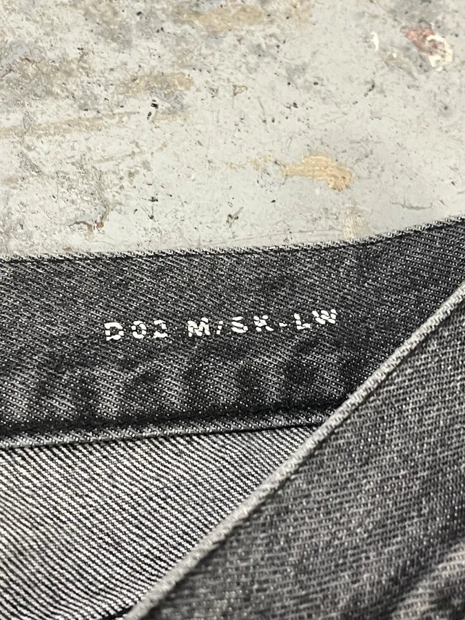 FW2018 Saint Laurent Japanese Denim Raw Jeans PTNuHKC 7
