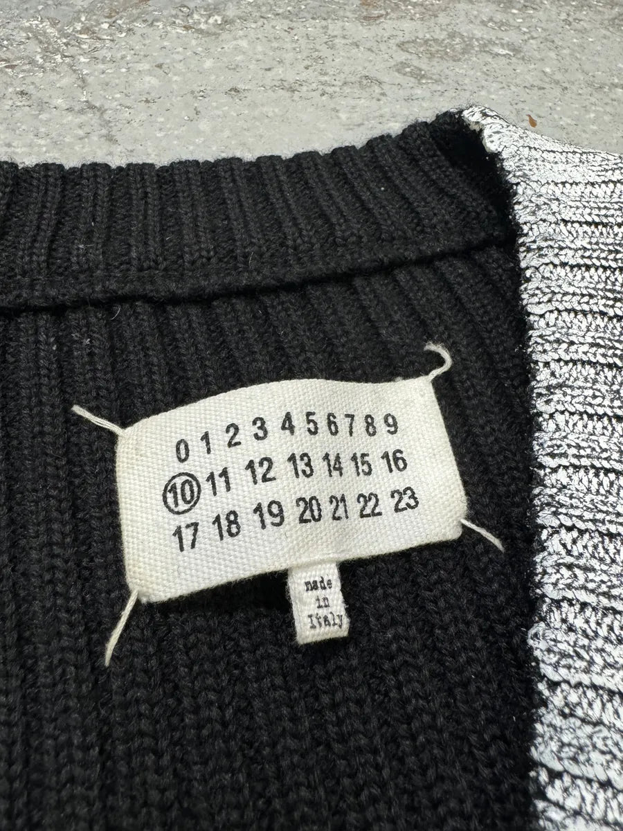 FW2018 Maison Margiela White Painted Wool Sleeveless V Neck Sweater jwpBagM 10