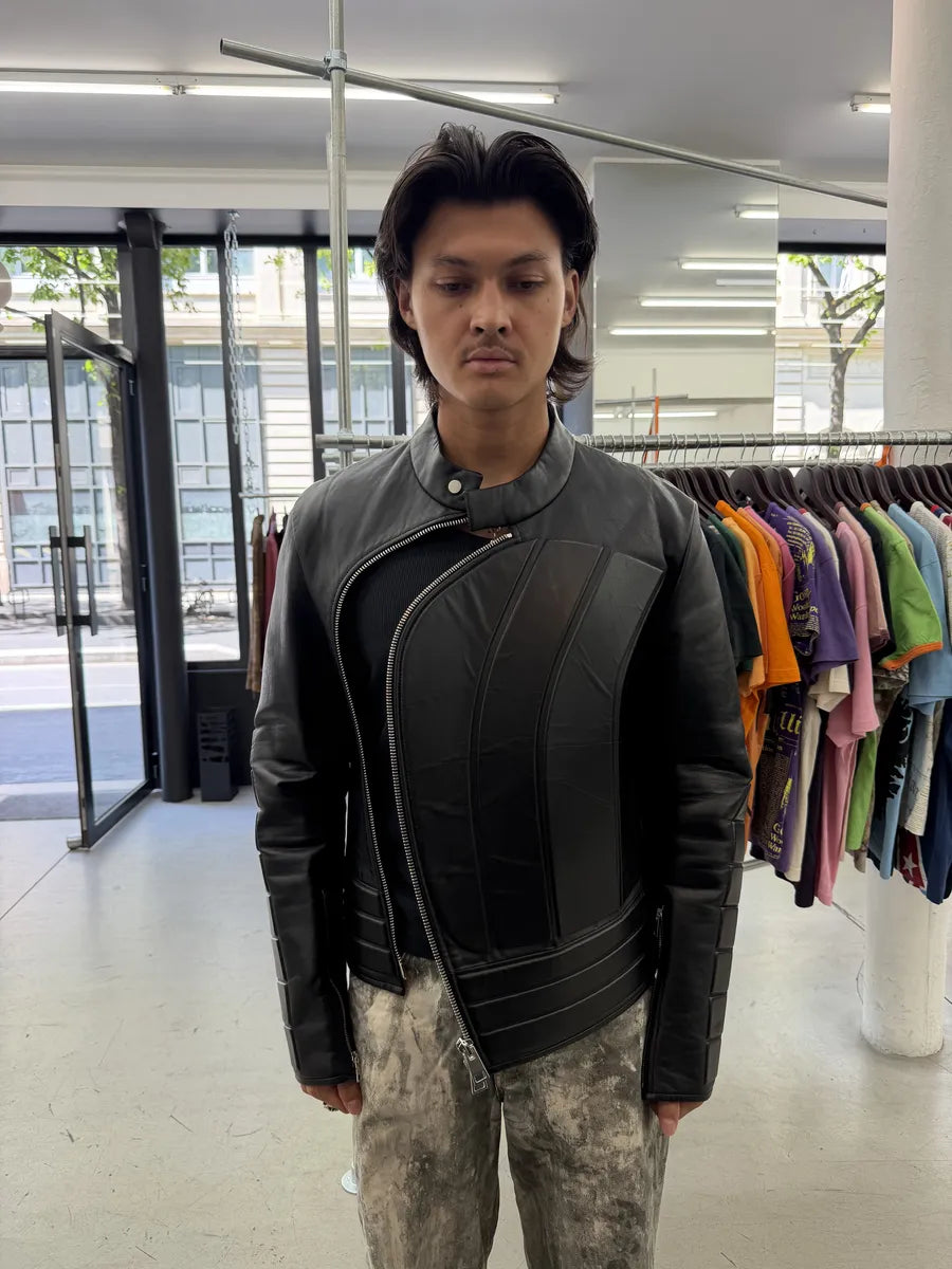 FW2019 Bottega Veneta Black Padded Asymmetrical Leather Jacket by Daniel Lee kZodcVj 3