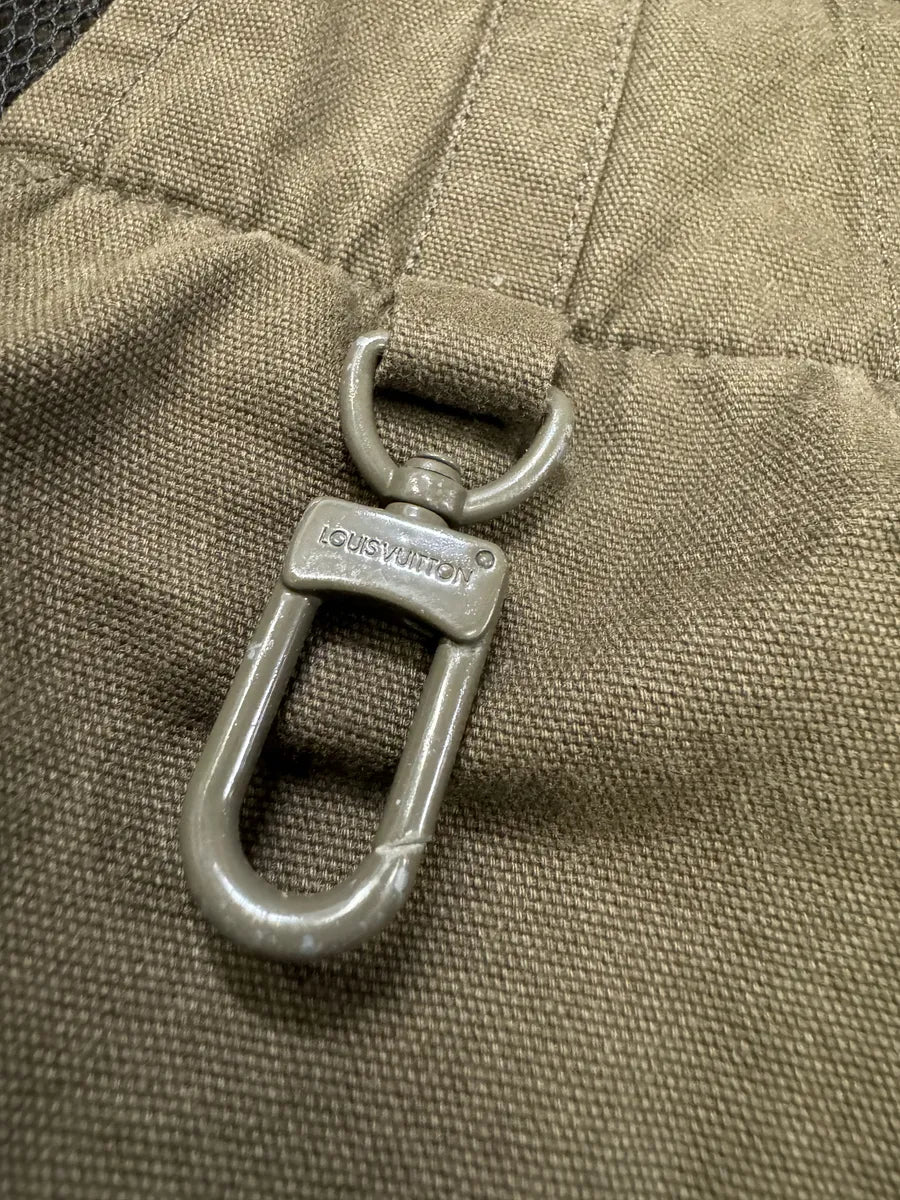 FW2019 Louis Vuitton Khaki Green 3D Pockets Vest Jacket by Virgil Abloh nLAuFNK 10