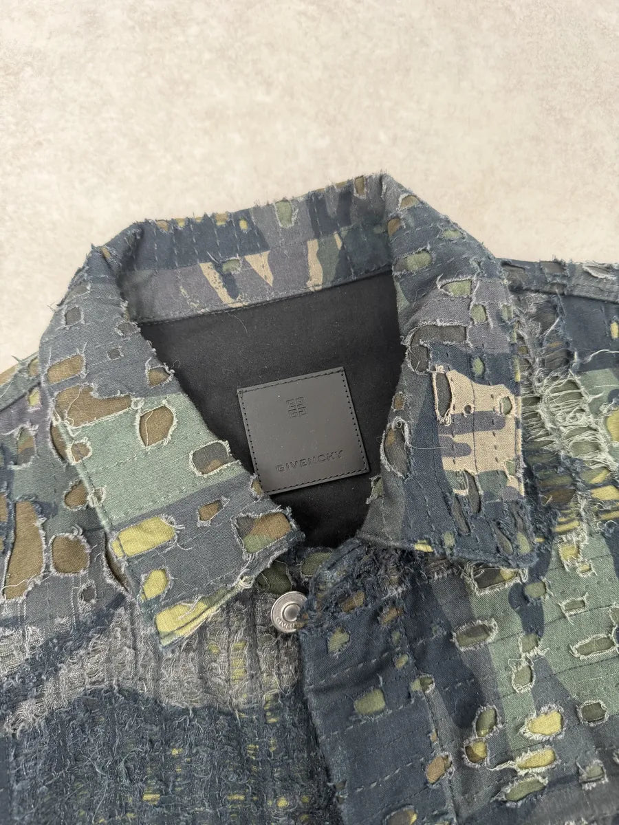 FW2022 Givenchy Boro Camo Distressed Trucker Jacket by Matthew Williams NBVpjKN 10