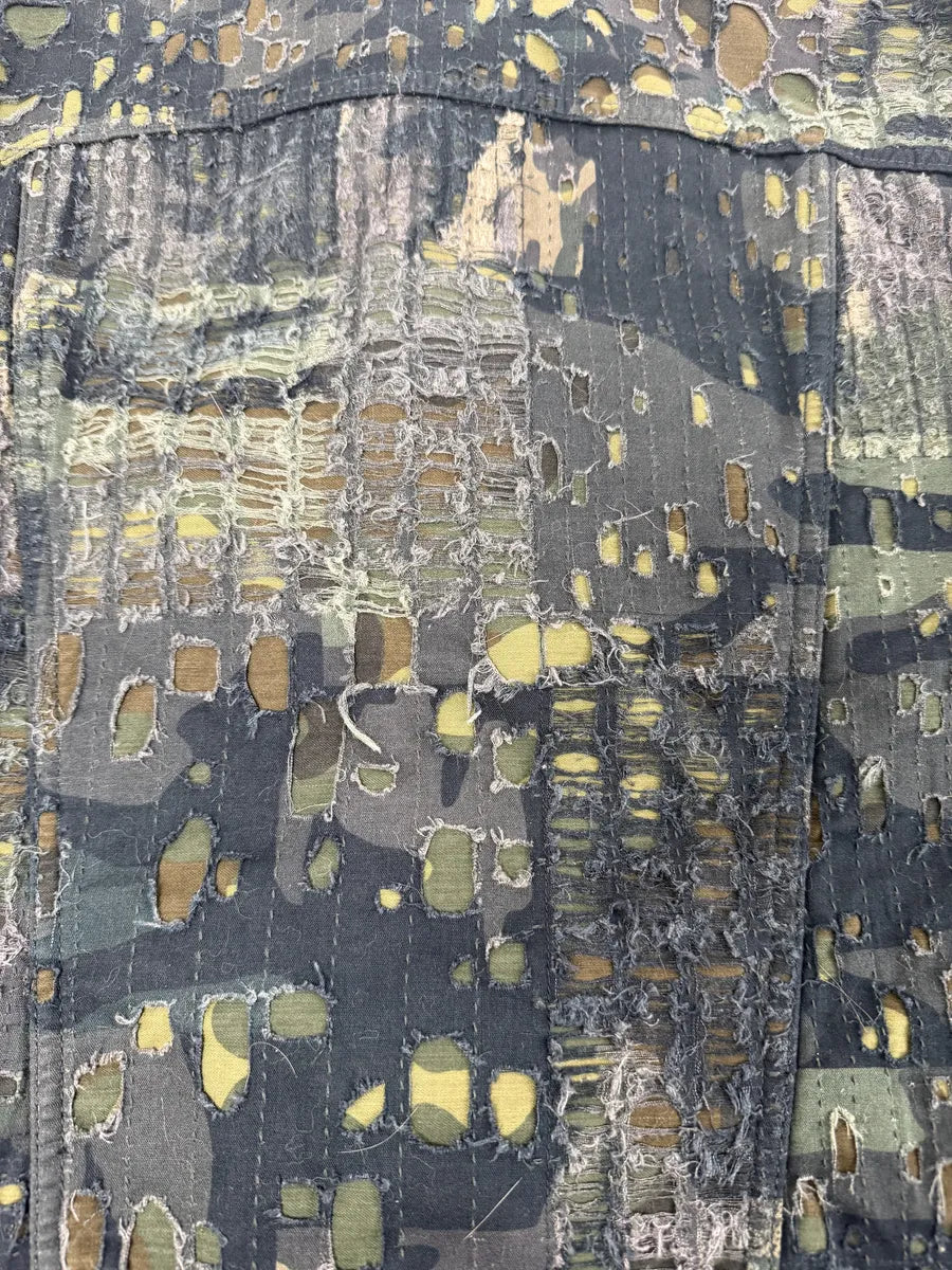 FW2022 Givenchy Boro Camo Distressed Trucker Jacket by Matthew Williams NBVpjKN 11