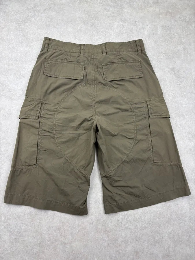 FW2023 Givenchy Green Cargo Army Shorts by Matthew Williams HnBGphD 6