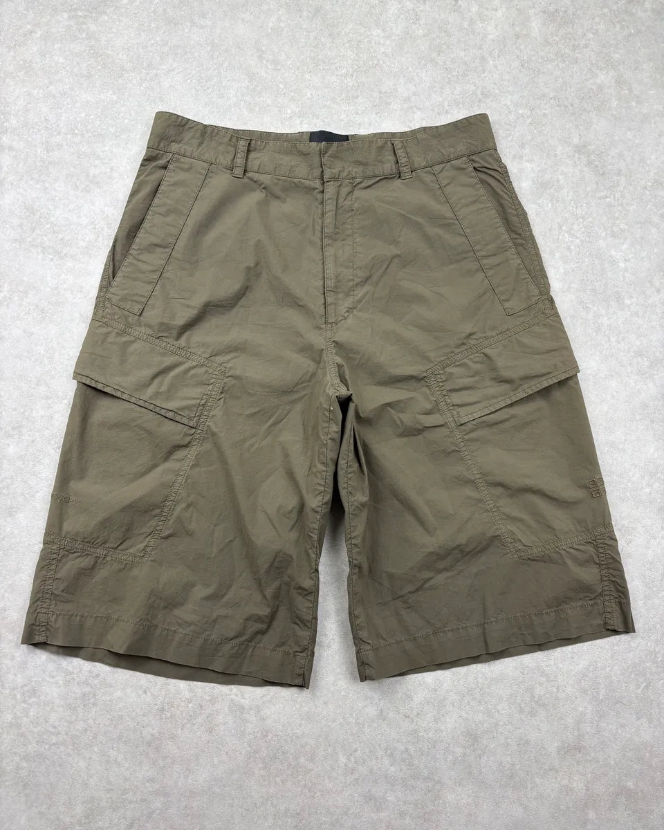 FW2023 Givenchy Green Cargo Army Shorts by Matthew Williams HnBGphD 0