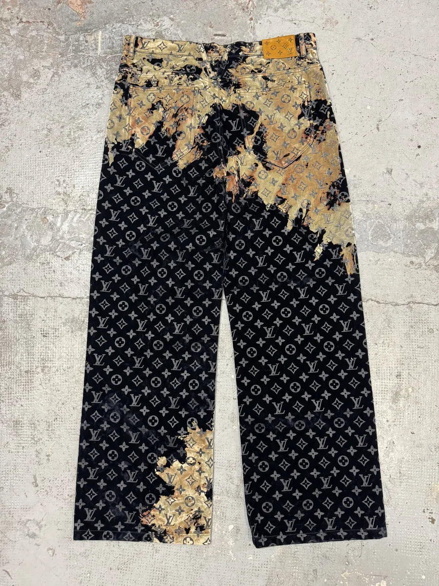 FW2023 Louis Vuitton Bleach Effect Monogram Navy Denim Pants ZWcIkIy 1