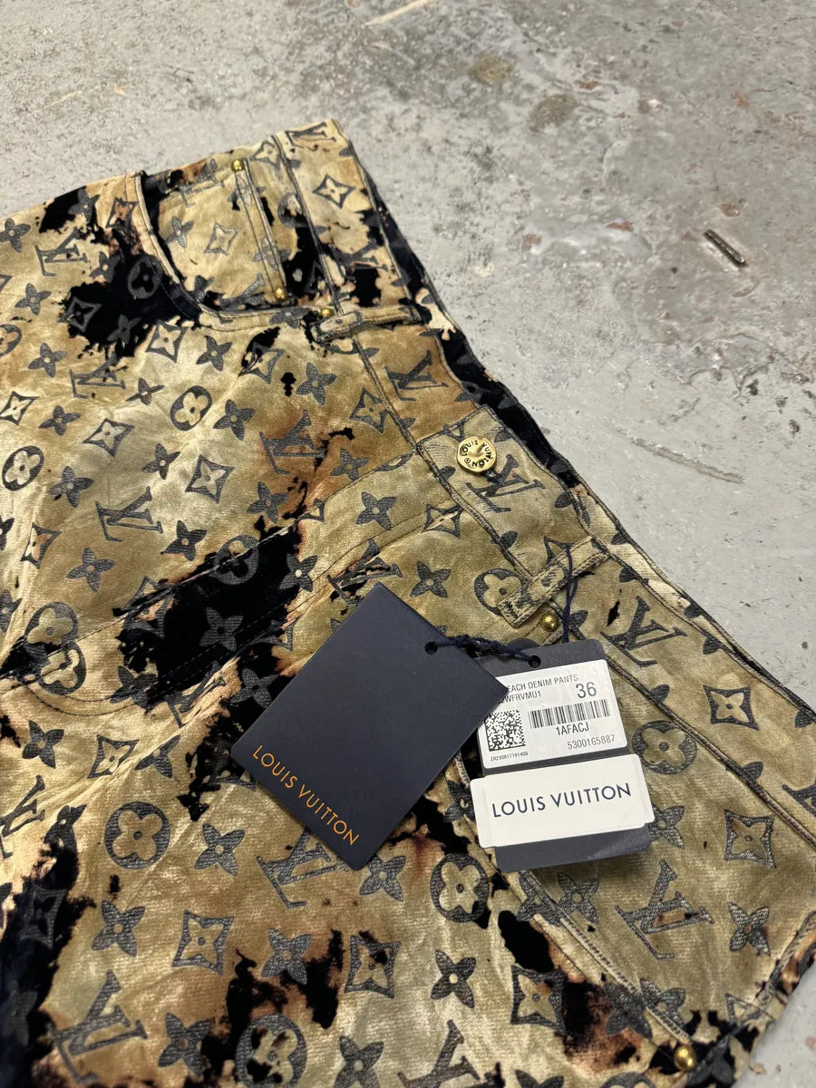 FW2023 Louis Vuitton Bleach Effect Monogram Navy Denim Pants ZWcIkIy 13