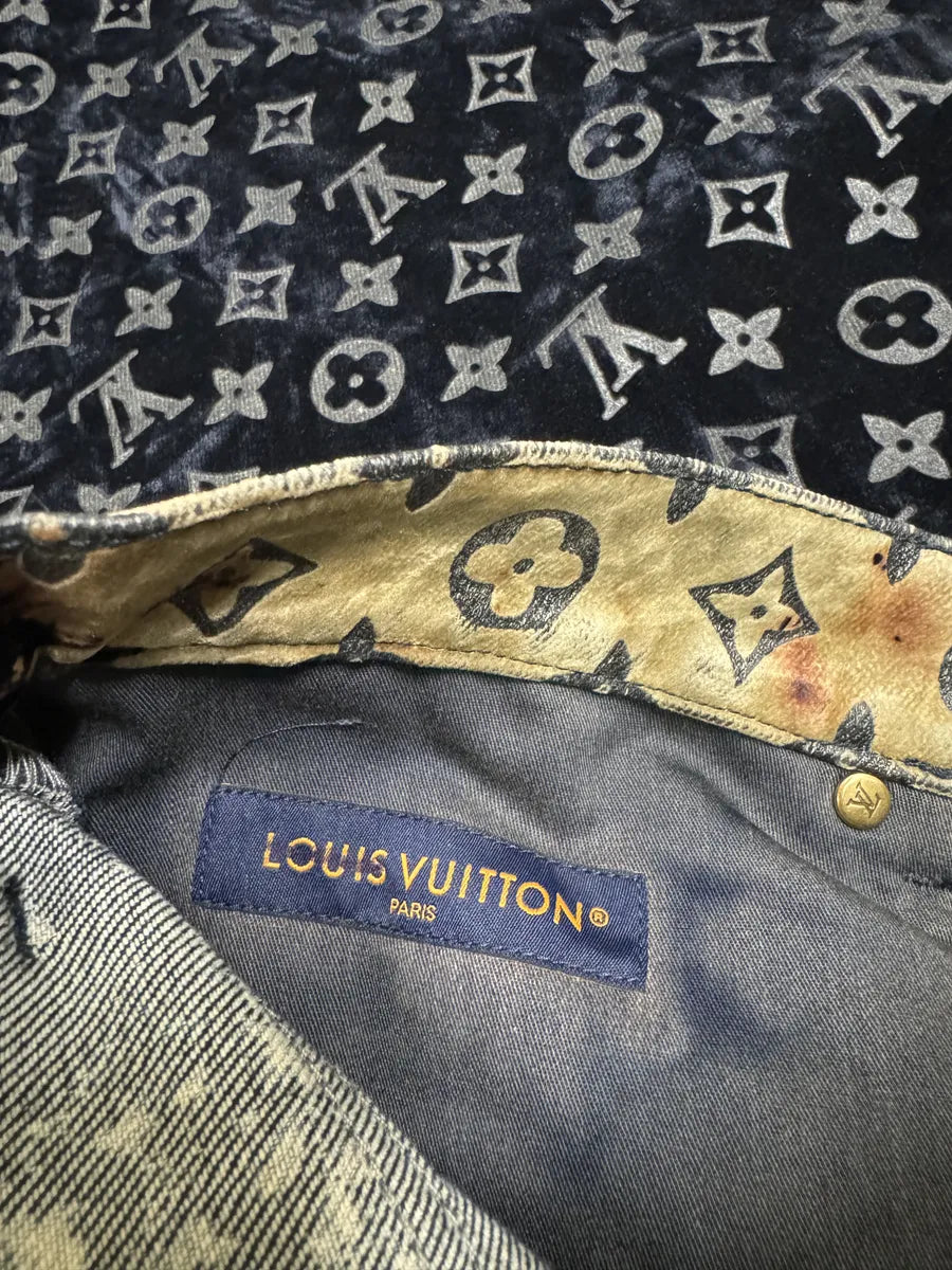 FW2023 Louis Vuitton Bleach Effect Monogram Navy Denim Pants ZWcIkIy 12