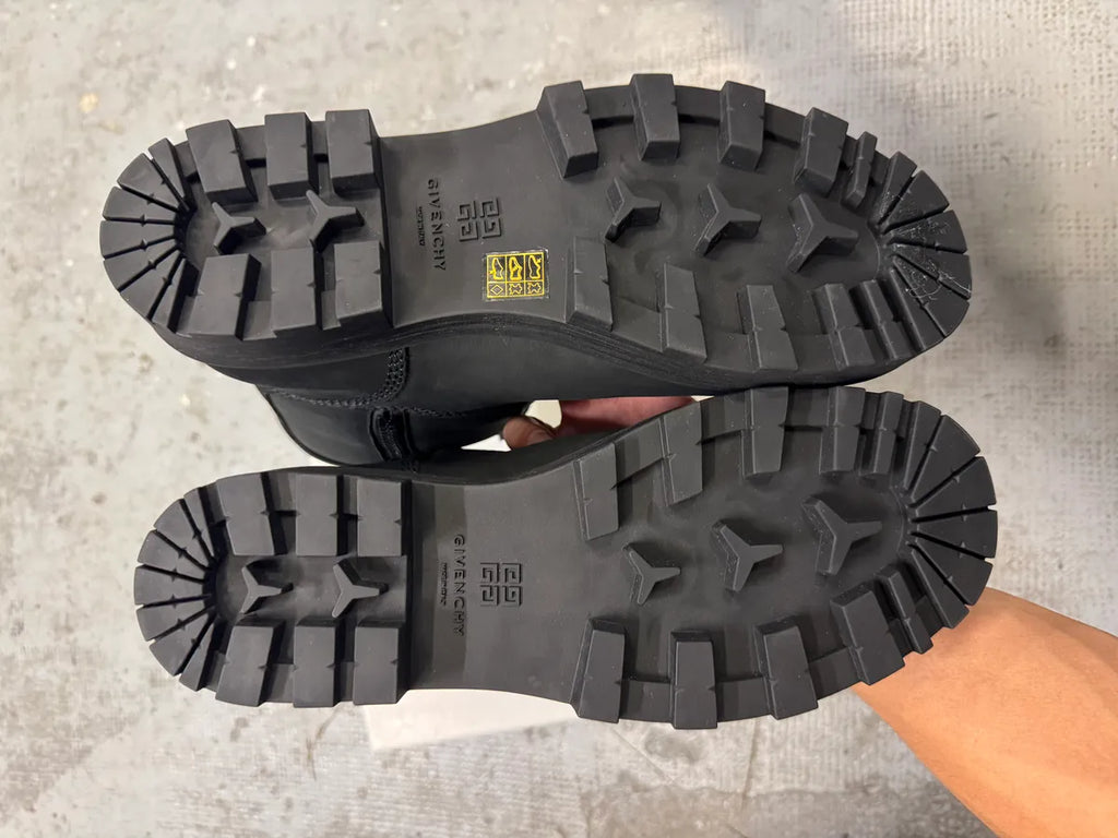 FW2024 Givenchy Storm High Black Boots BtURauK 7