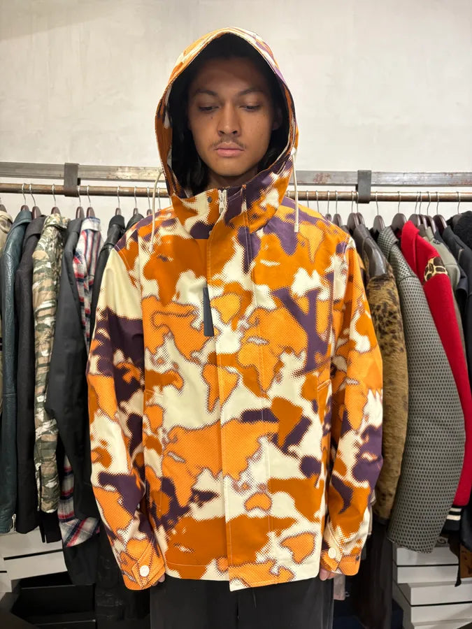FW2024 Louis Vuitton Orange Map Camo Cotton Hooded Zip-Up Jacket qxxWJwt 1