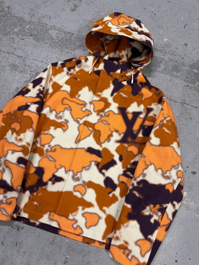 FW2024 Louis Vuitton Orange Map Camo Cotton Hooded Zip-Up Jacket qxxWJwt 3