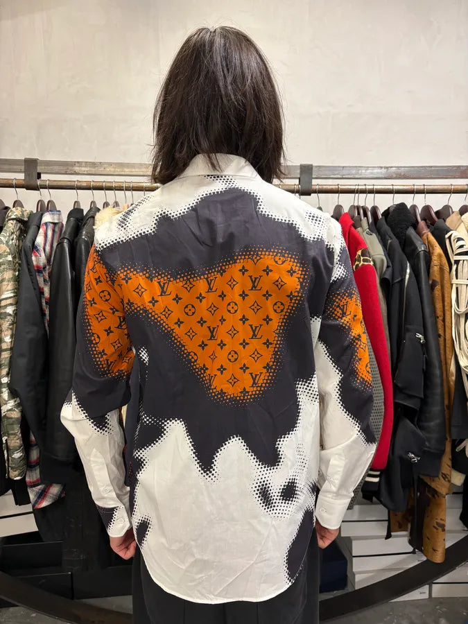 FW2024 Louis Vuitton Orange Map Camo White Shirt mTaDbKs 3
