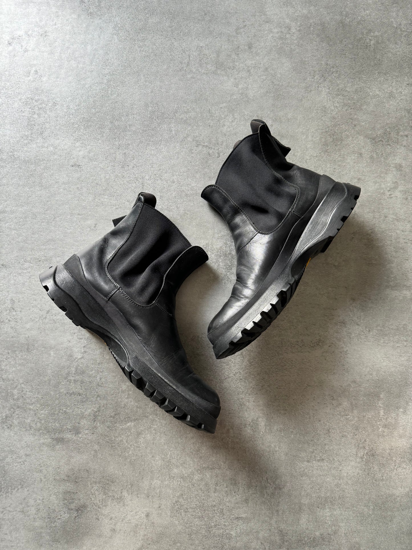 2000s Prada Vibram Black Leather Boots (44,5) - 2