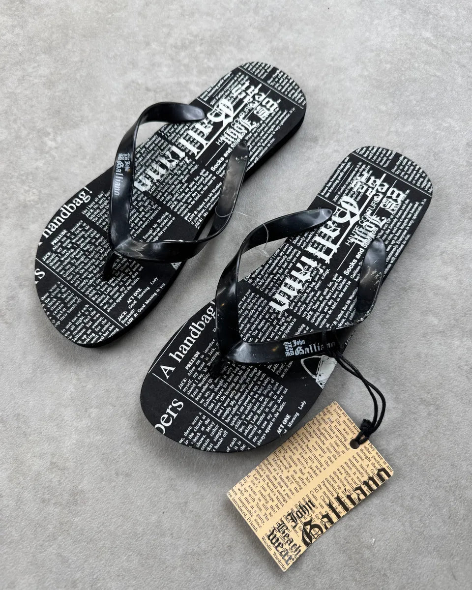 Galliano Black Newspaper Print Black Flip Flops MrZlAuO 0
