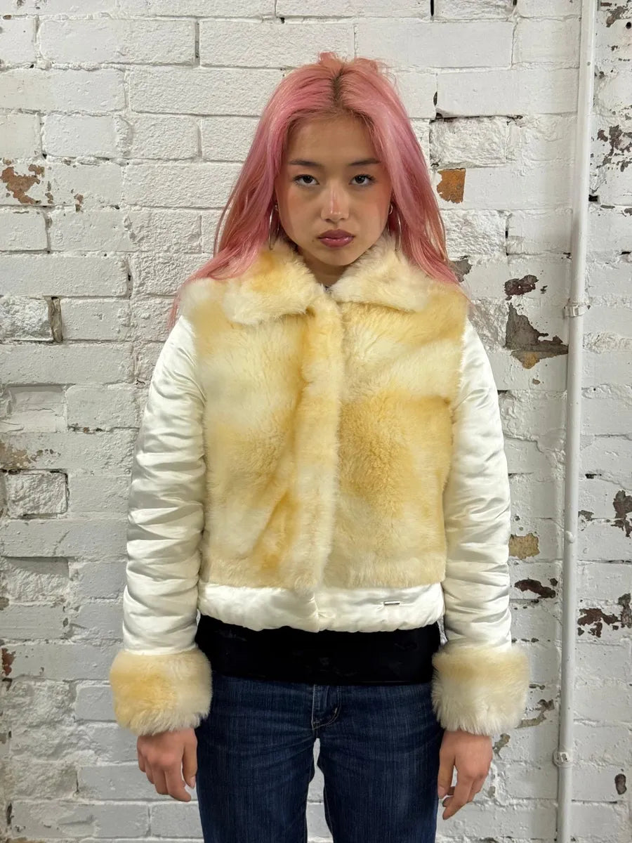 2000s Gianfranco Ferré Cream Faux Fur Collar Puffer Jacket fmazRWe 0