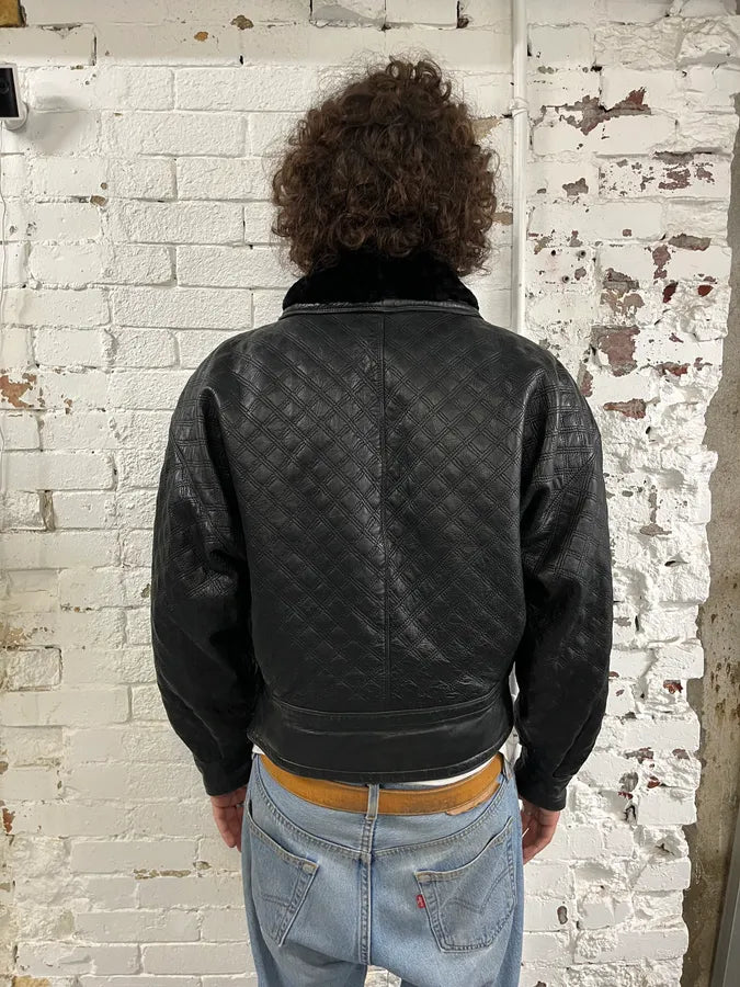 AW1992 Gianni Versace Black Leather Quilted Bomber Jacket vMNqdzm 2