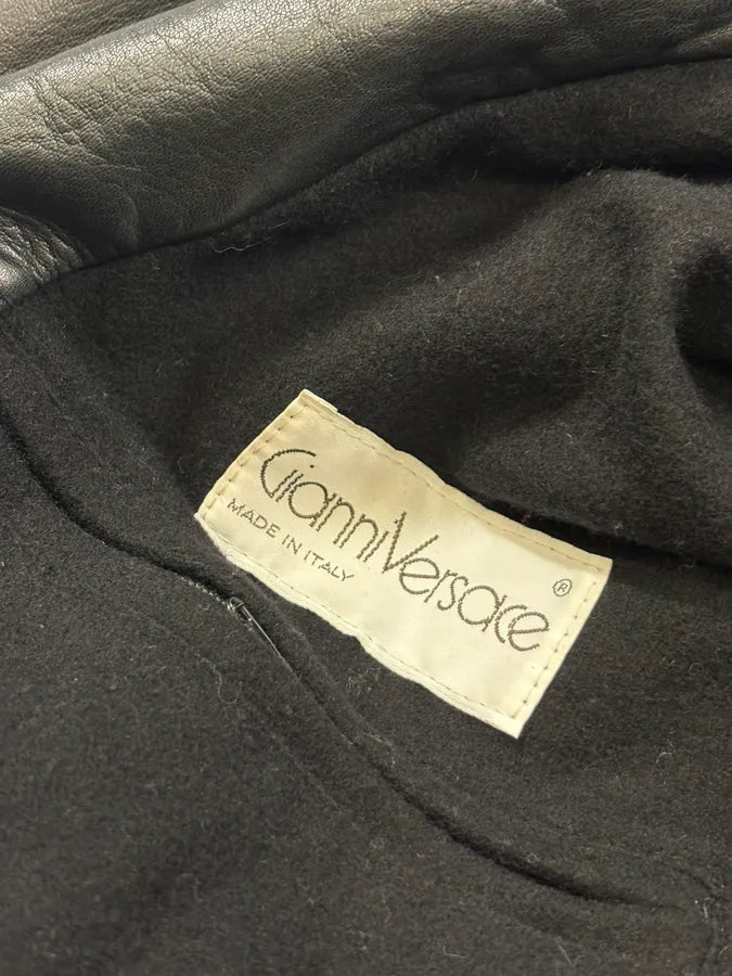 AW1992 Gianni Versace Black Leather Quilted Bomber Jacket vMNqdzm 9