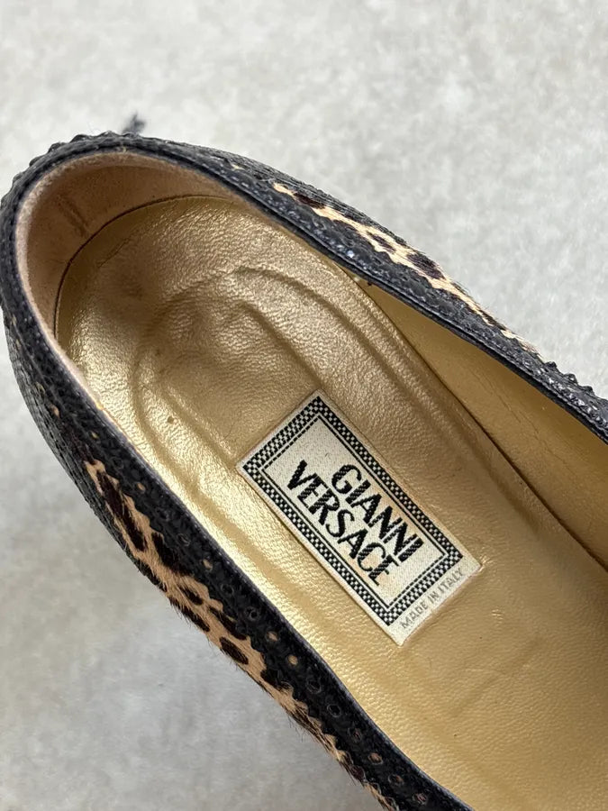 1990s Gianni Versace Teal Leopard Pony Hair Pumps Heels apepFHg 7