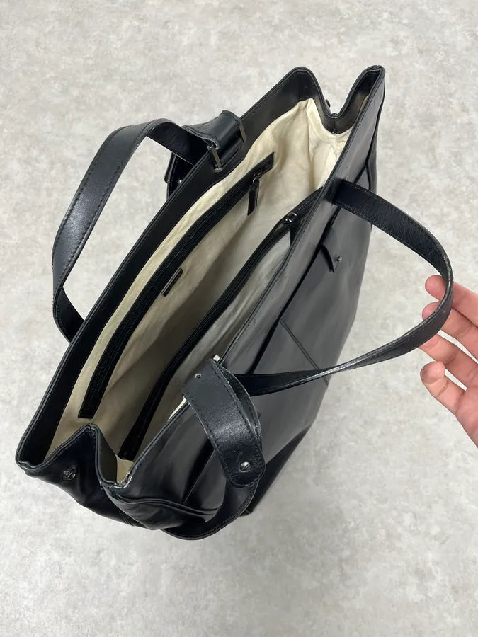 Giorgio Armani Black Oversized Leather Daily Bag zALtQSc 6