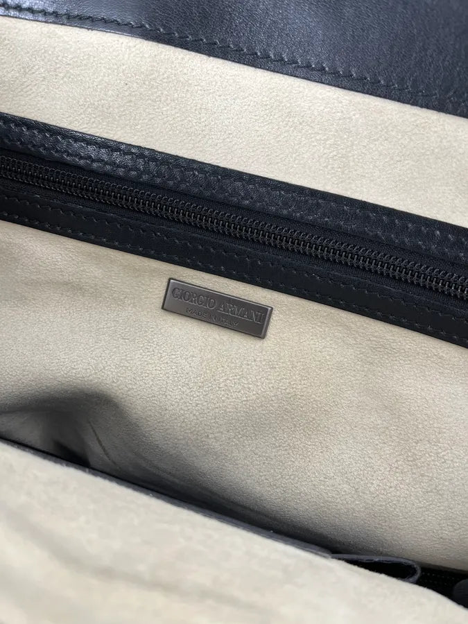 Giorgio Armani Black Oversized Leather Daily Bag zALtQSc 7