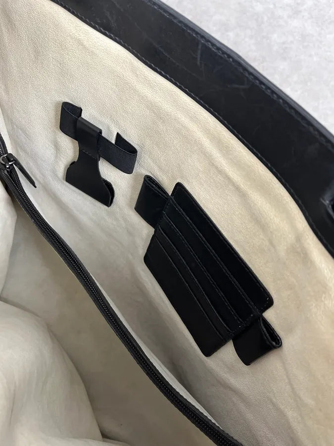 Giorgio Armani Black Oversized Leather Daily Bag zALtQSc 8