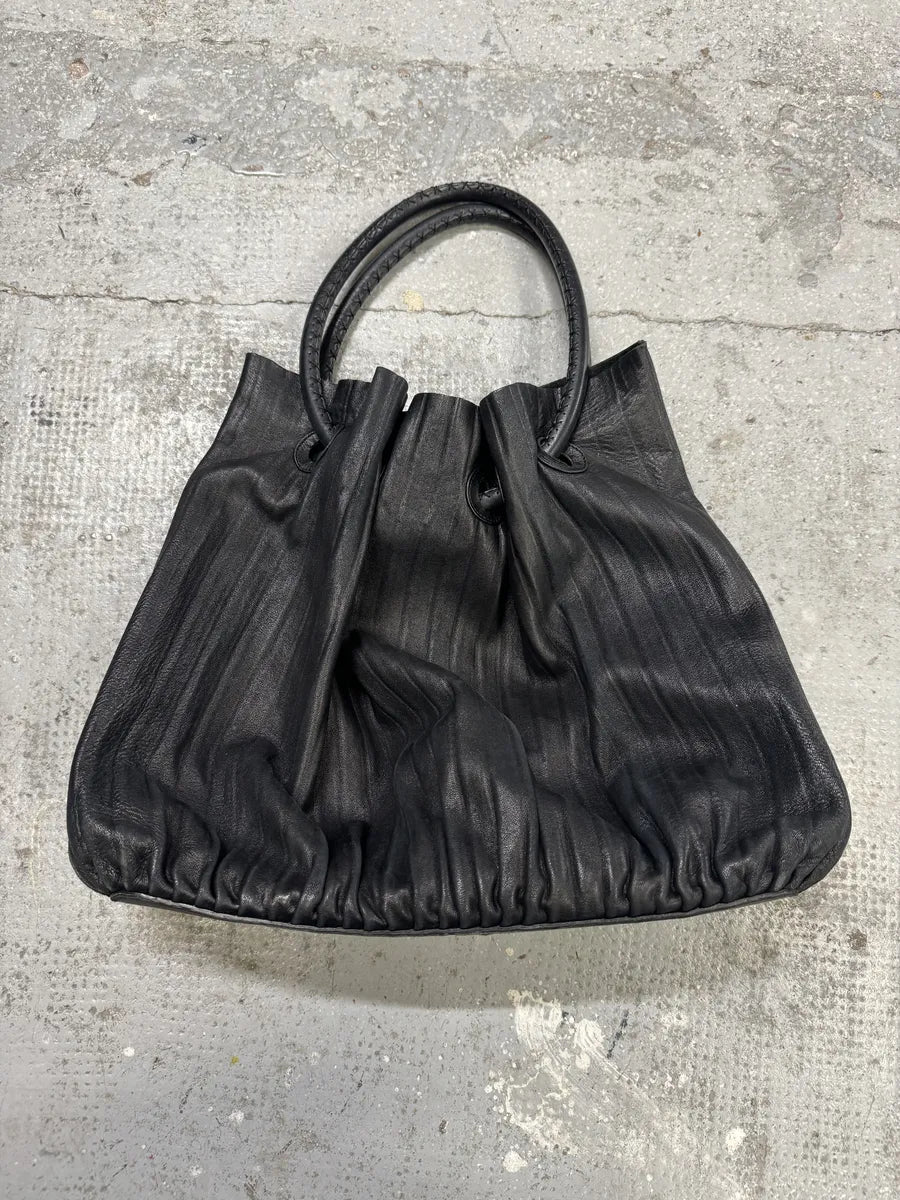 Giorgio Armani Black Plissed Leather Handle Bag (OS) JkSEyxp 5