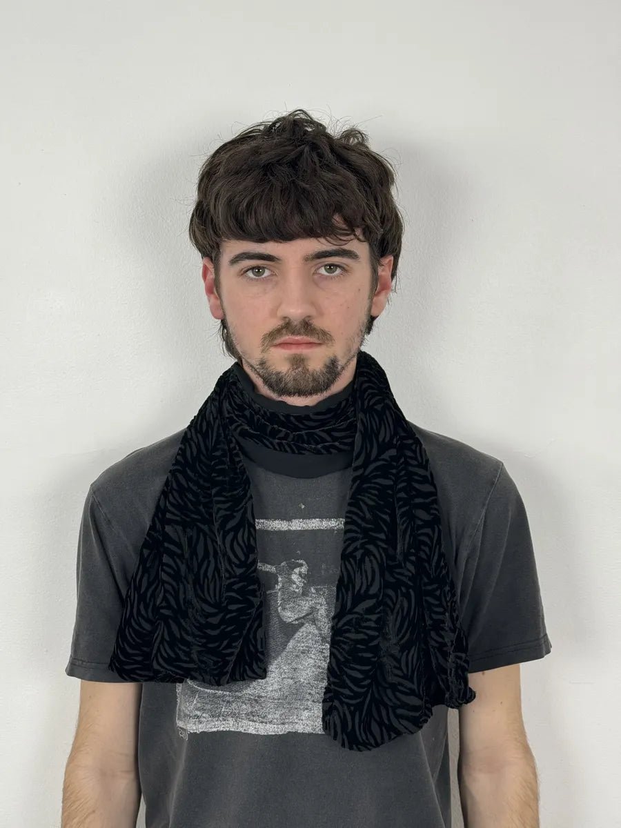 Giorgio Armani Black Silk Velvet Floral Scarf hIxTxBg 1