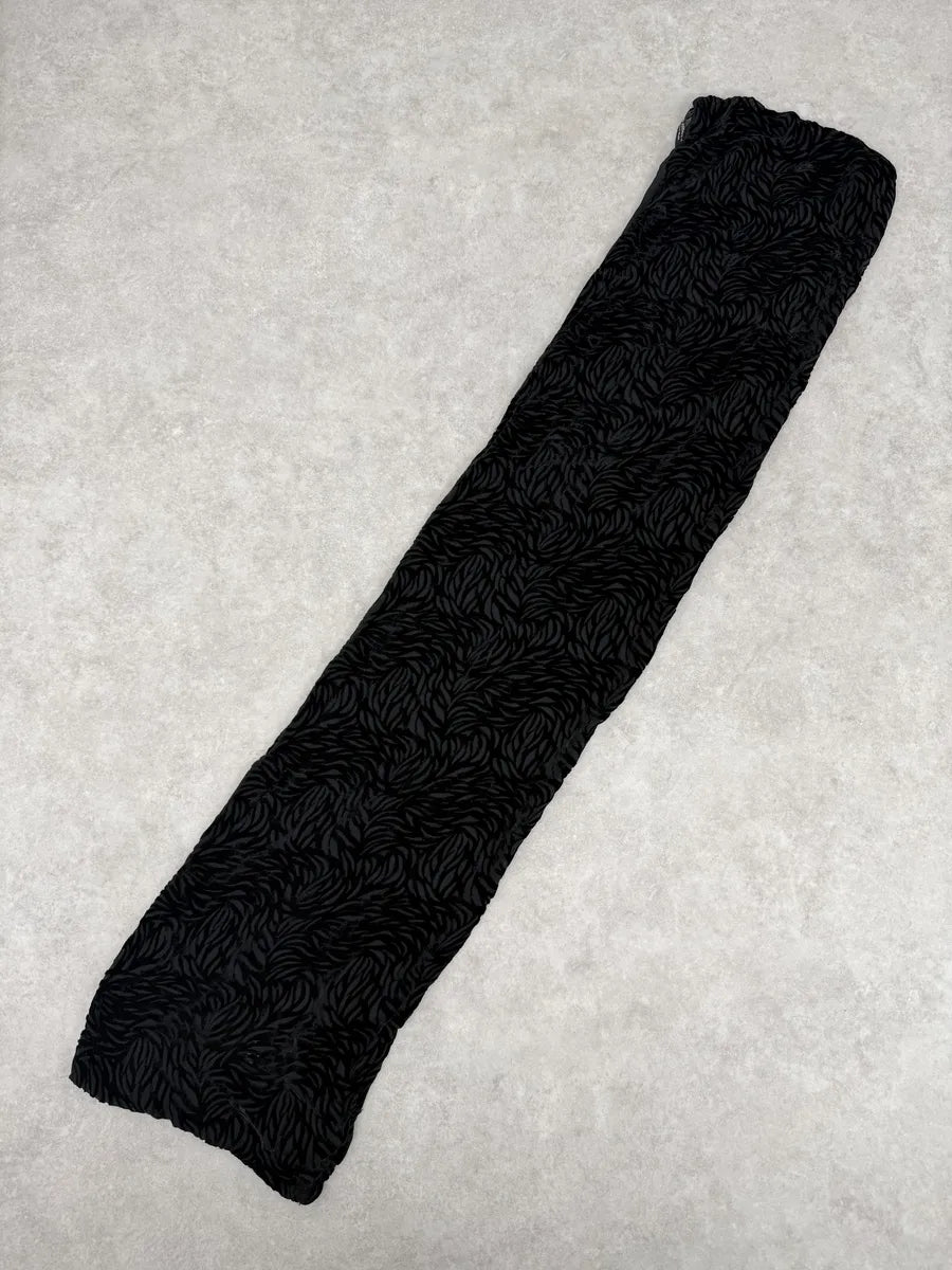 Giorgio Armani Black Silk Velvet Floral Scarf hIxTxBg 3