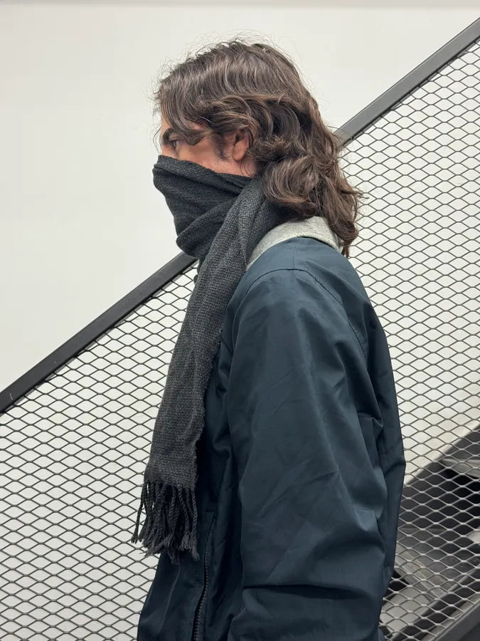 1990s Giorgio Armani Dark Grey Wool Scarf tLBHBdl 2