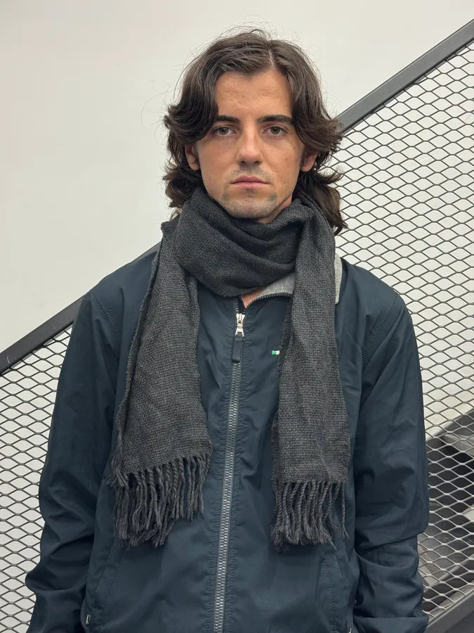 1990s Giorgio Armani Dark Grey Wool Scarf tLBHBdl 1