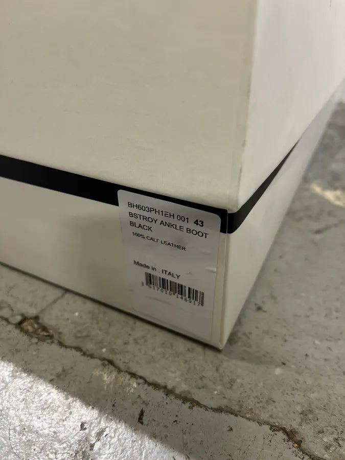 Givenchy (B).STROY Bunny Black Calf Leather Ankle Boots DETtcyI 9