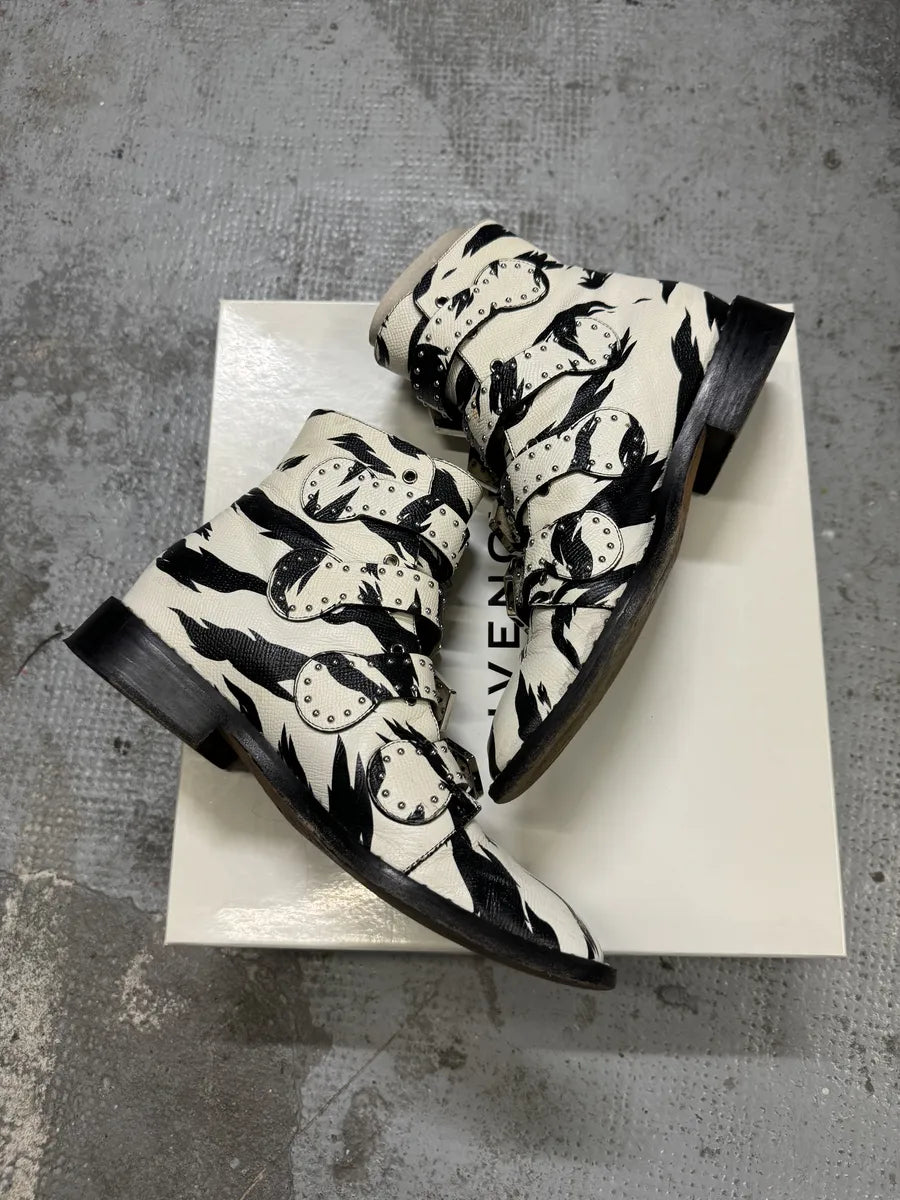 Givenchy Black & White Zebra Leather Studded Strapped Boots bPkxRbC 1