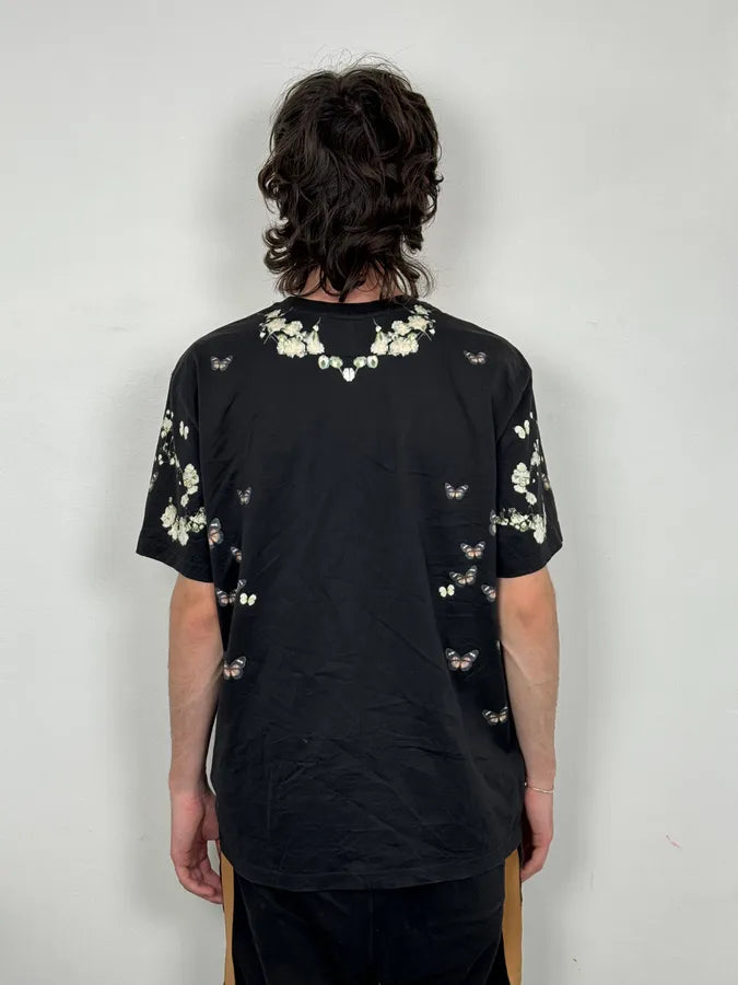 2010s Givenchy Black Floral Religious Family T-Shirt by Riccardo Tisci yXenRNp 2