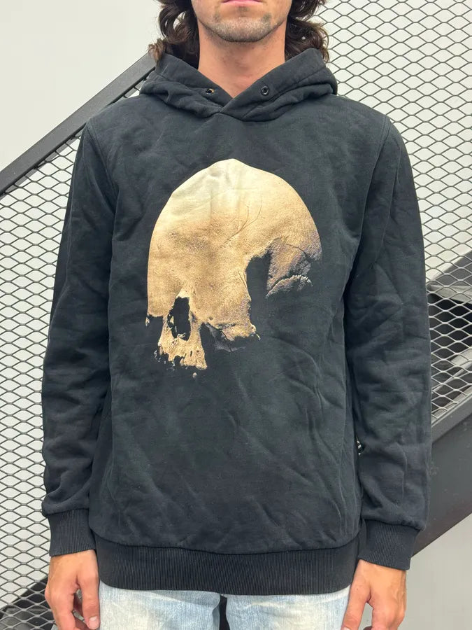 AW2015 Givenchy Black Cotton Skull Graphic Hoodie by Riccardo Tisci FMsdYmG 1