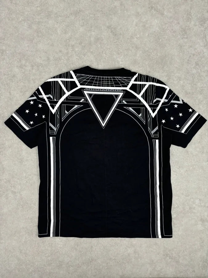 SS2016 Givenchy Black Geometric Print T-Shirt by Riccardo Tisci lkAGvNb 4