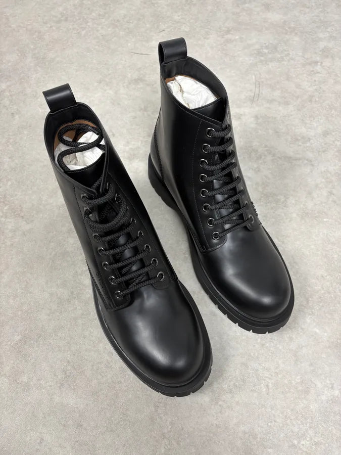 AW2023 Givenchy Black Leather Combat Boots by Matthew Williams NlusiXd 5