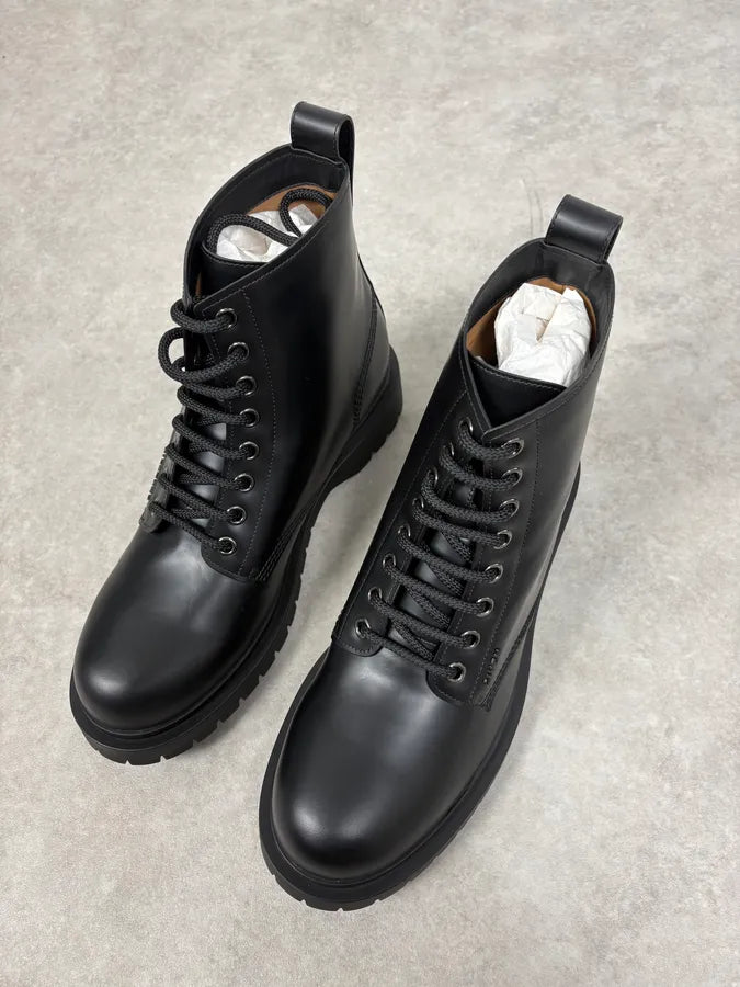 AW2023 Givenchy Black Leather Combat Boots by Matthew Williams NlusiXd 4